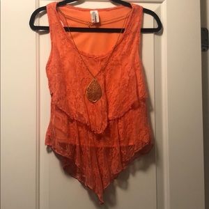 Discreet Coral Tank
